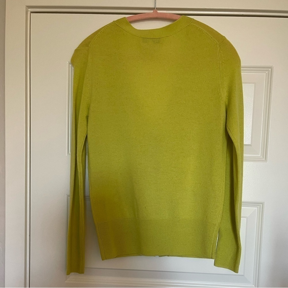 JUICY COUTURE NEON GREEN ZIPPER CARDIGAN SIZE XSMALL EUC (138) - Picture 5 of 6